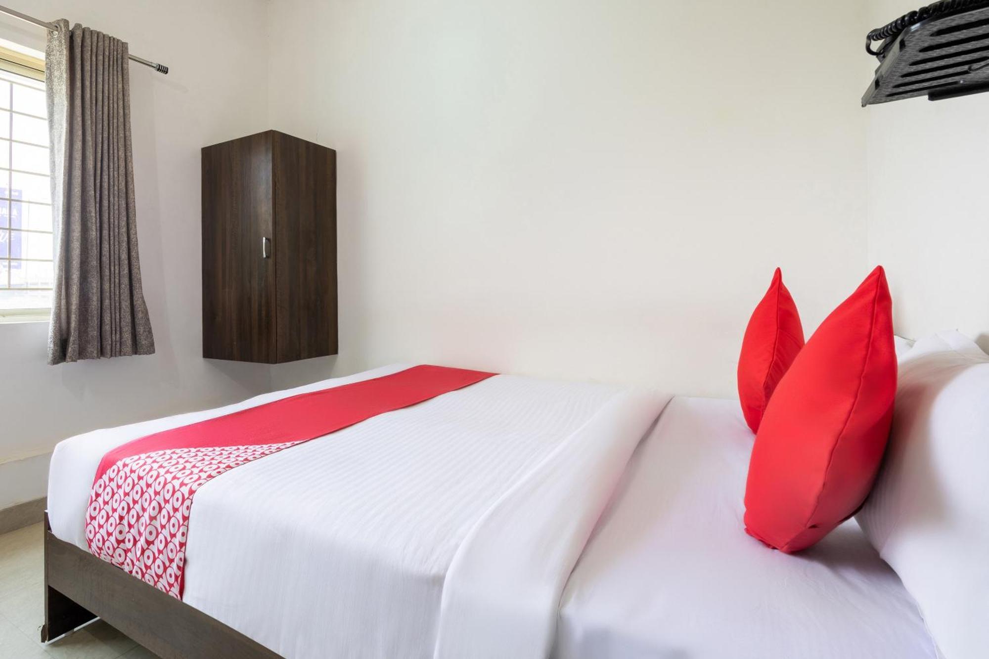 Oyo Splenor Inn Kammasandra ภายนอก รูปภาพ