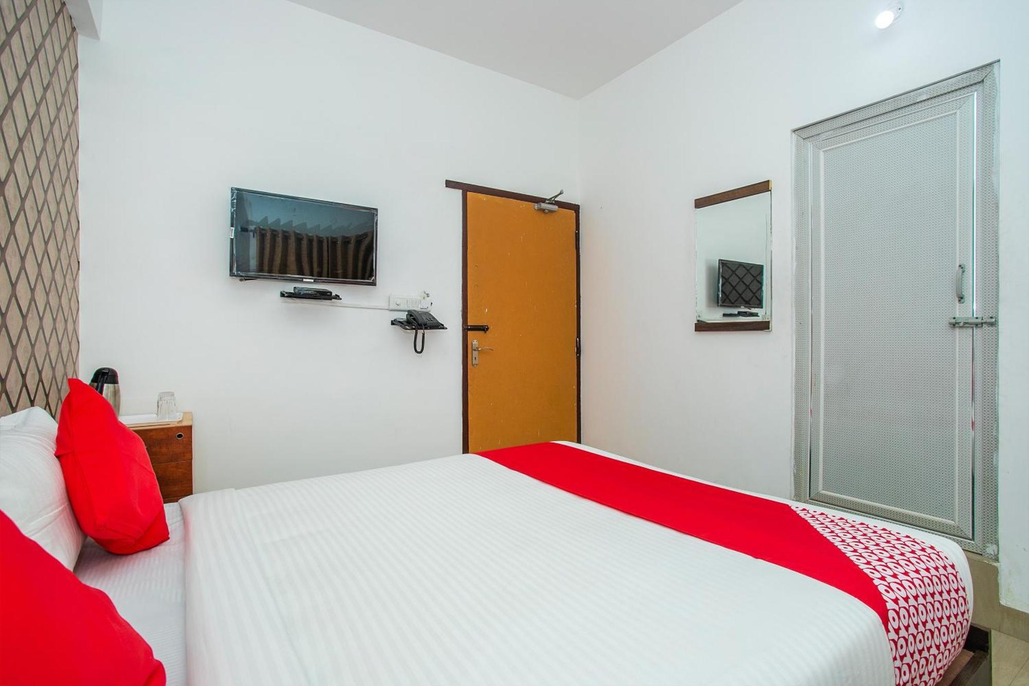 Oyo Splenor Inn Kammasandra ภายนอก รูปภาพ