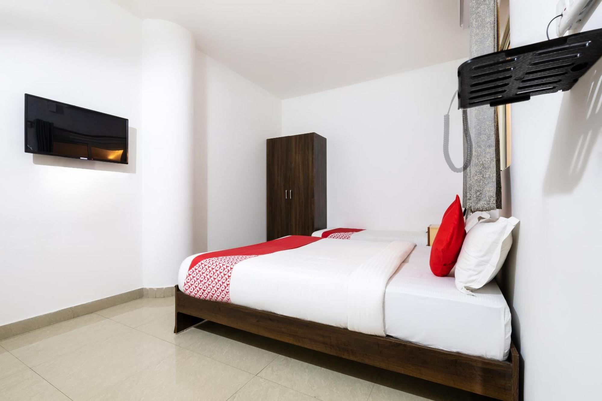 Oyo Splenor Inn Kammasandra ภายนอก รูปภาพ